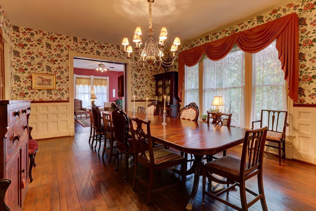 C.W. Worth House Bed And Breakfast Wilmington Exterior photo